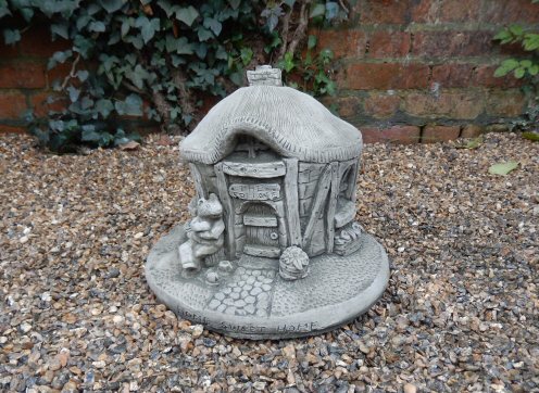 KM71 Medium Mouse House